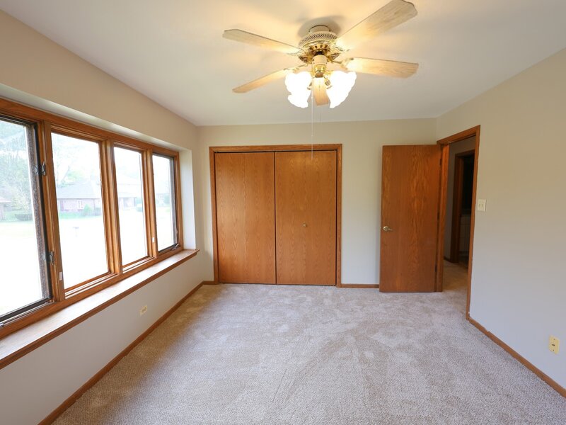 8216 Eynsford Drive Orland Park IL 60462