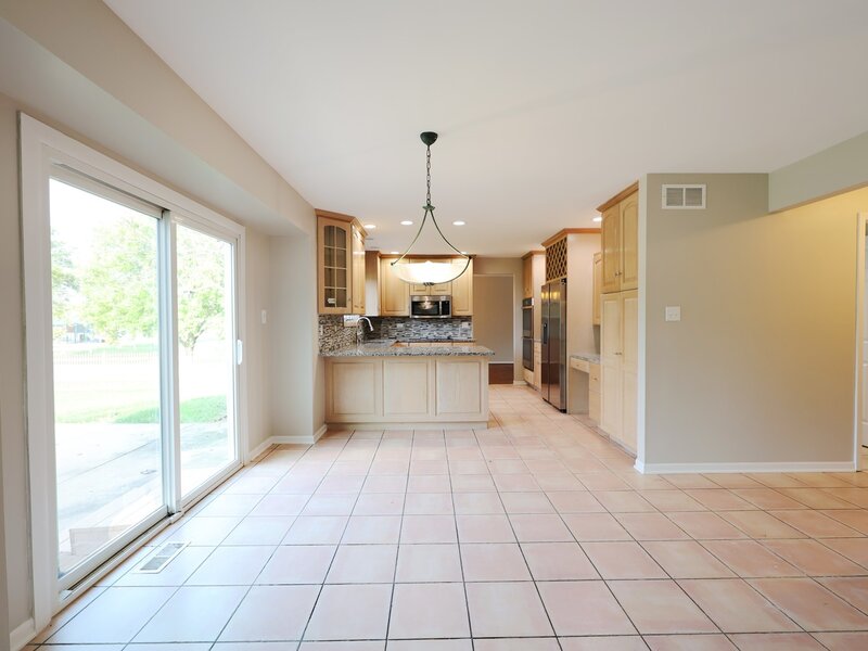 8216 Eynsford Drive Orland Park IL 60462