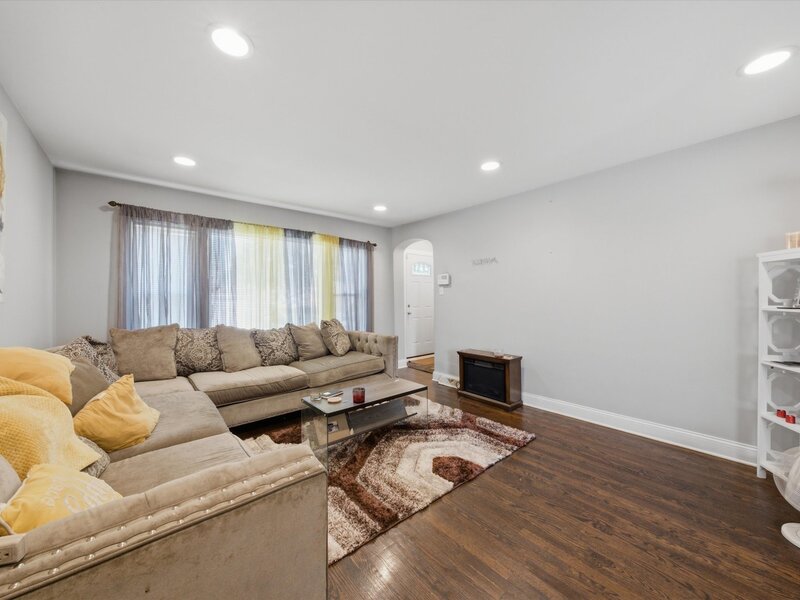11343 S Green Street Chicago IL 60643