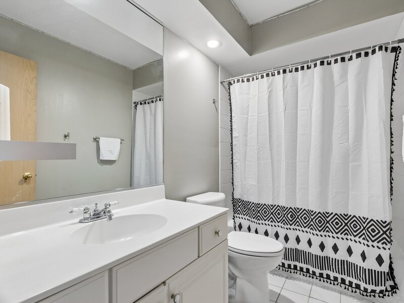 19449 W Forest Lane Mundelein IL 60060