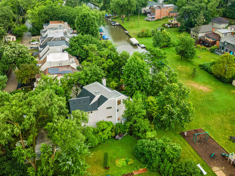 19449 W Forest Lane Mundelein IL 60060