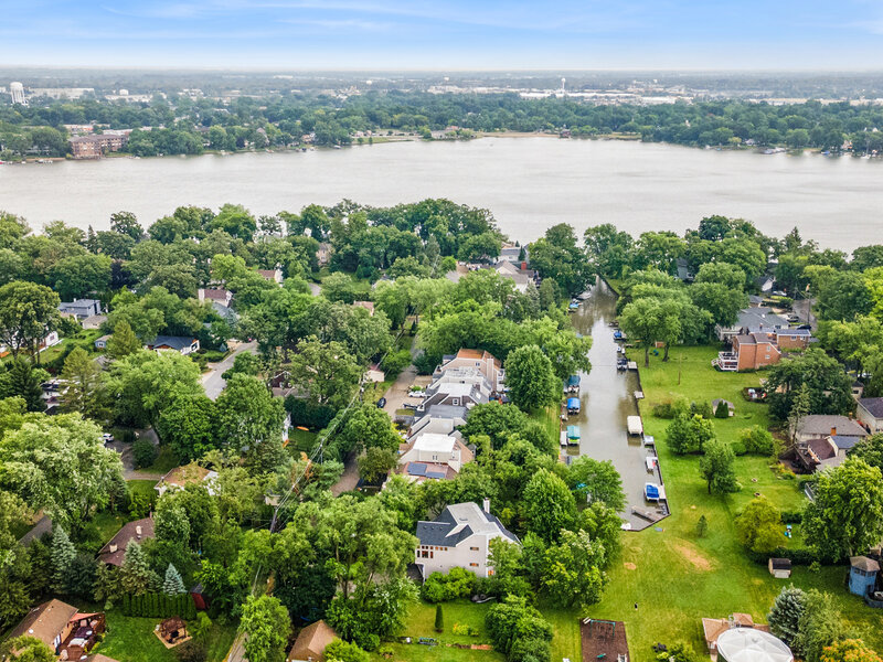 19449 W Forest Lane Mundelein IL 60060