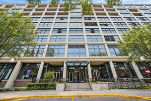 Photo of 900 N Kingsbury Street Chicago IL 60610 Unit 971