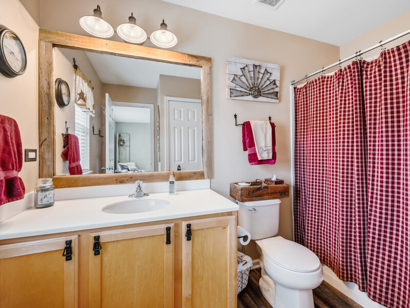 1165 Comiskey Avenue North Aurora IL 60542