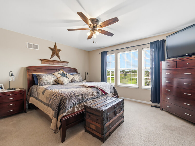 1165 Comiskey Avenue North Aurora IL 60542