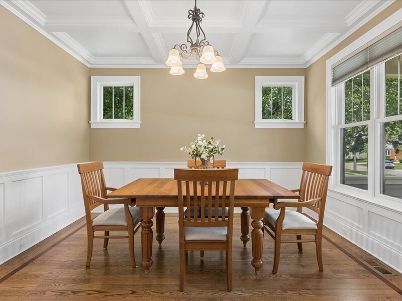 407 Mckinley Avenue Libertyville IL 60048