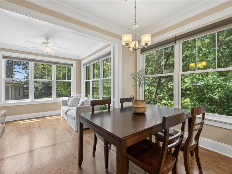 407 Mckinley Avenue Libertyville IL 60048