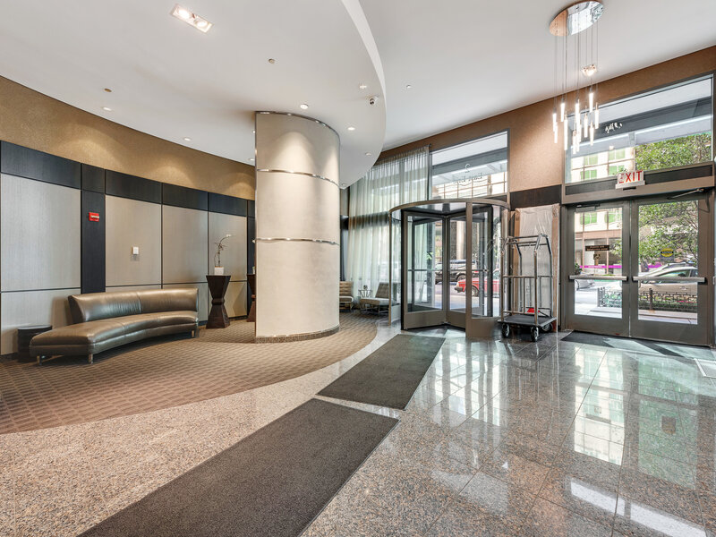 2 E Erie Street Chicago IL 60611