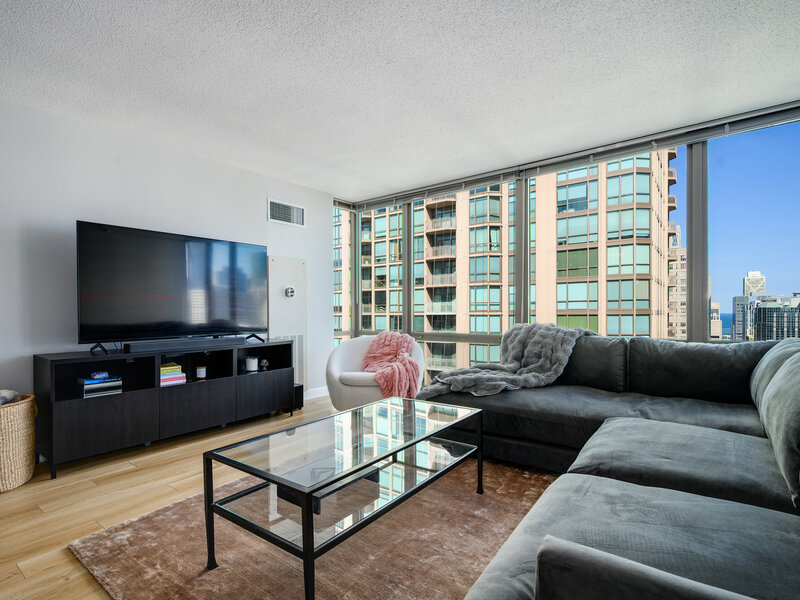 2 E Erie Street Chicago IL 60611