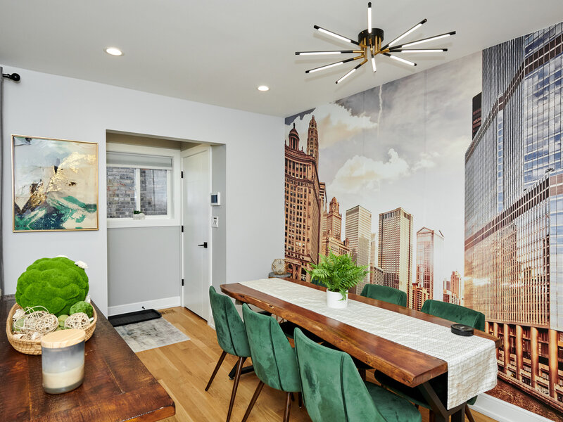 6242 N Kenmore Avenue Chicago IL 60660