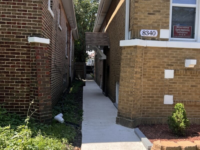 8340 S Paxton Avenue Chicago IL 60617