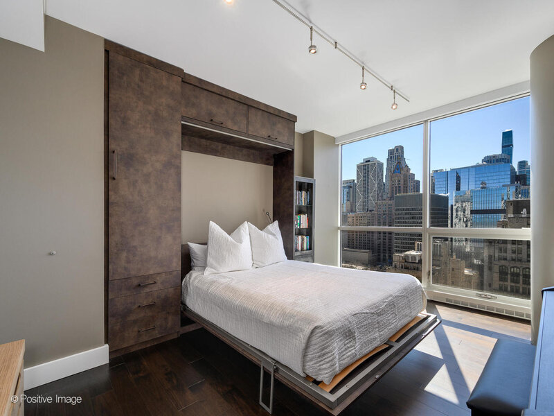250 E Pearson Street Chicago IL 60611