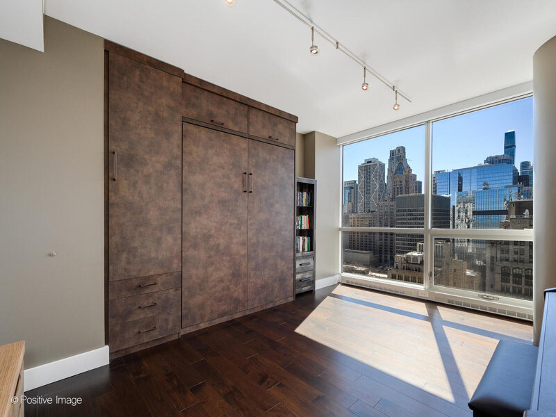 250 E Pearson Street Chicago IL 60611