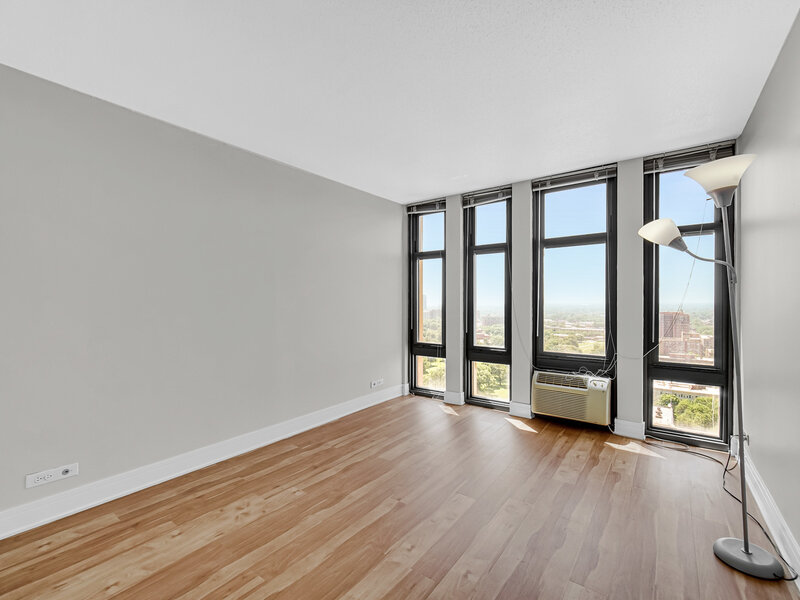 6700 S South Shore Drive Chicago IL 60649