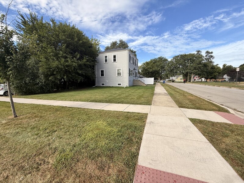 431 W Elm Street Villa Park IL 60181
