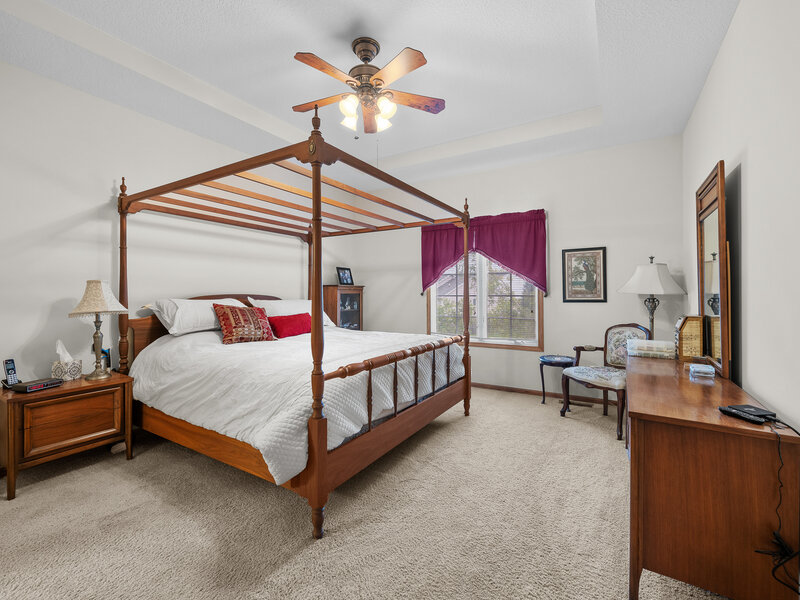 4046 Charles Court Bettendorf IA 52722
