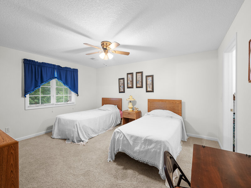 4046 Charles Court Bettendorf IA 52722