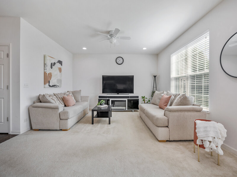 103 Chesterton Drive Volo IL 60020