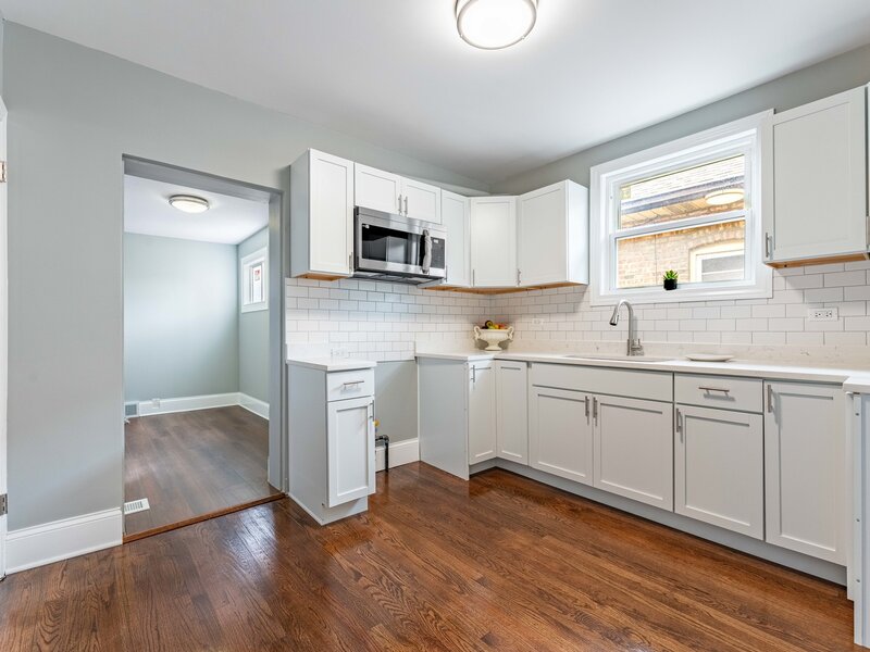 2105 S 7th Avenue Maywood IL 60153