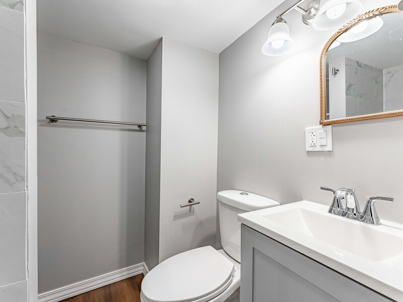 2105 S 7th Avenue Maywood IL 60153