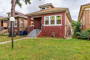 Photo of 2105 S 7th Avenue Maywood IL 60153
