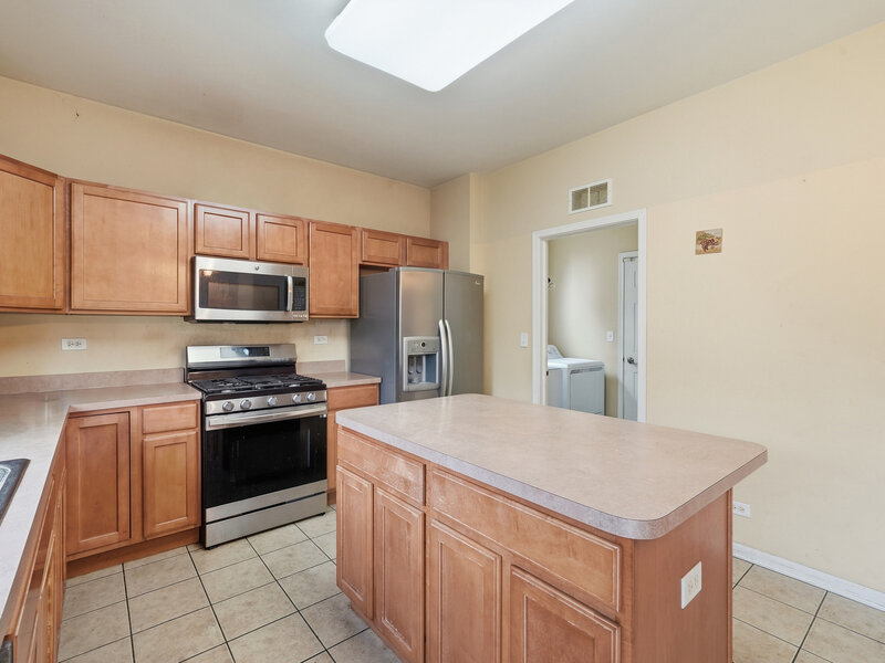 3104 Deerpath Lane Carpentersville IL 60110