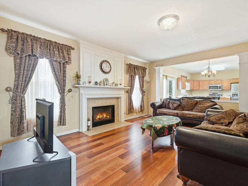 3104 Deerpath Lane Carpentersville IL 60110