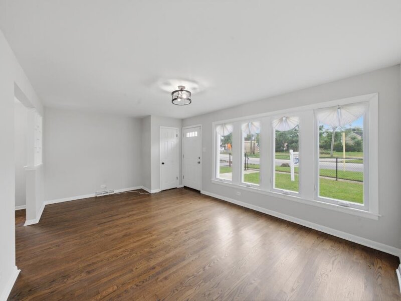 14637 Vincennes Road Harvey IL 60426