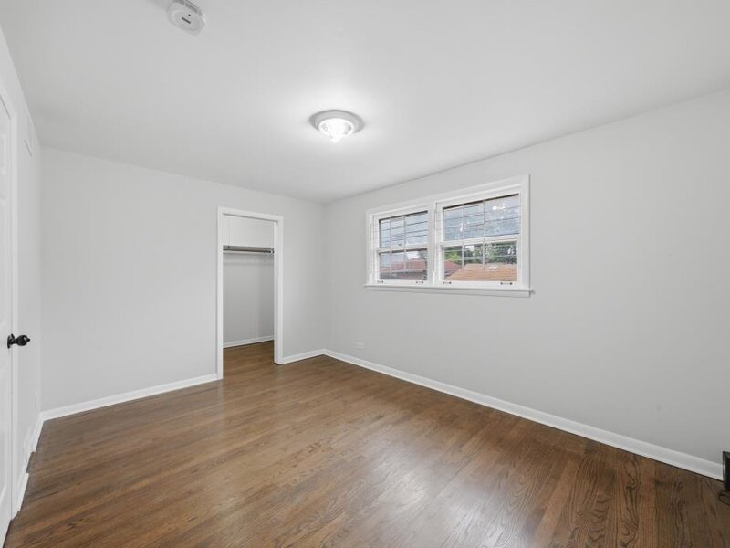 14637 Vincennes Road Harvey IL 60426