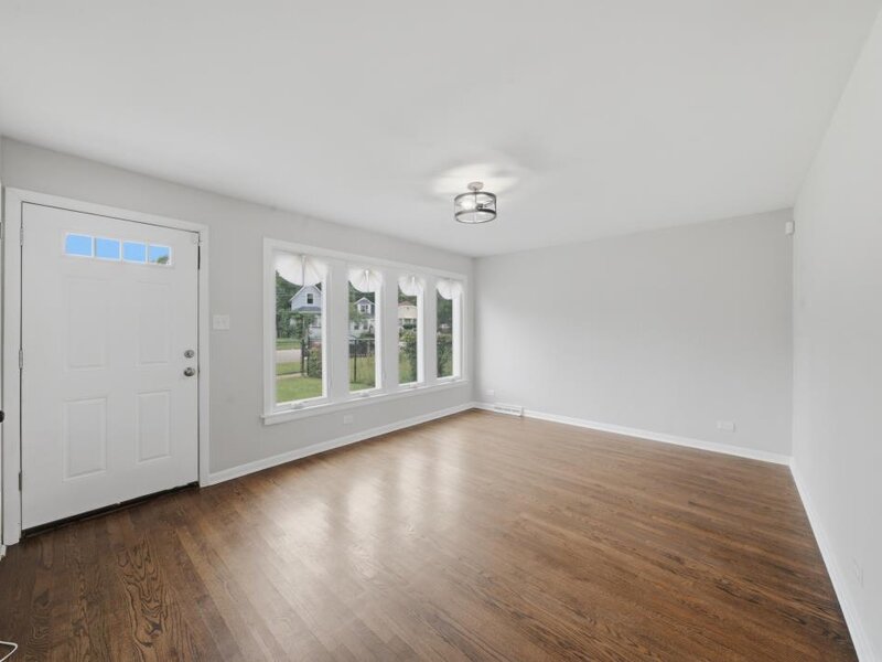 14637 Vincennes Road Harvey IL 60426