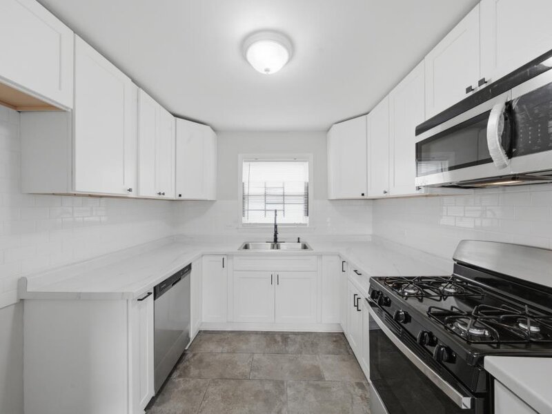 14637 Vincennes Road Harvey IL 60426