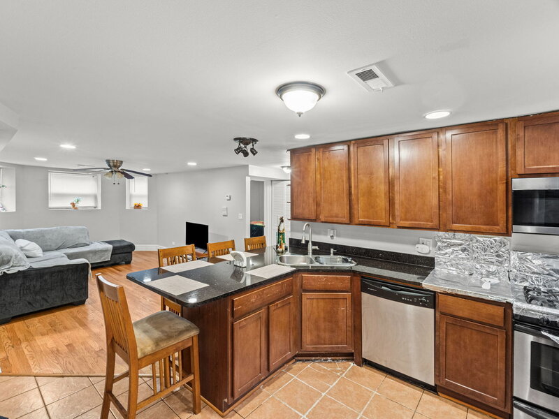 6301 N Richmond Street Chicago IL 60659