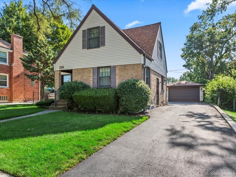 1311 Heidorn Avenue Westchester IL 60154