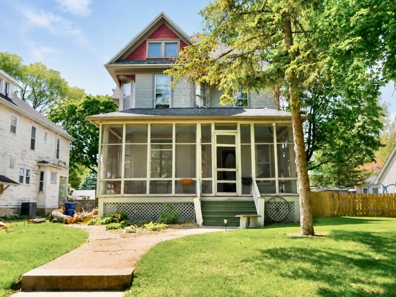 1035 Marquette Street Lasalle IL 61301