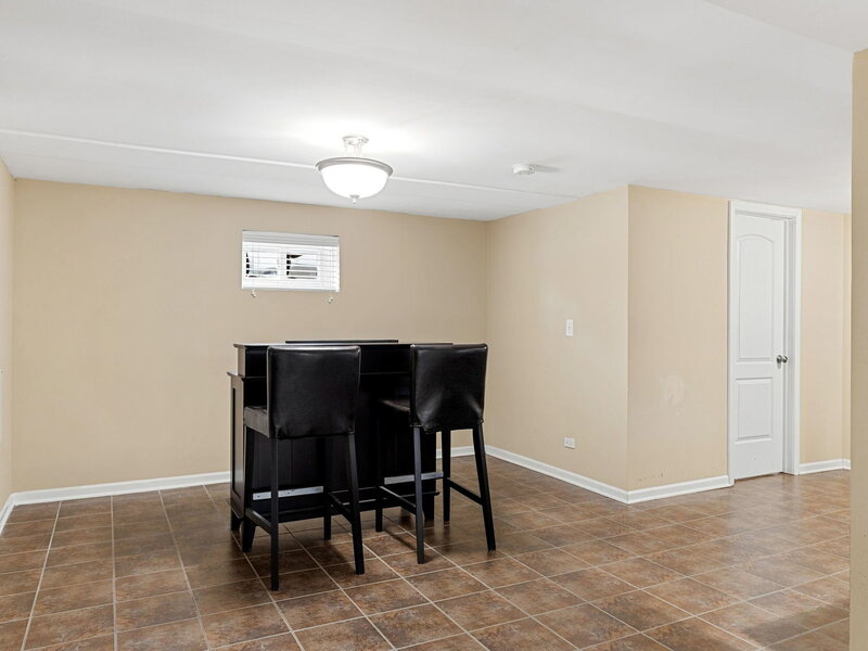 5705 W Maple Avenue Berkeley IL 60163