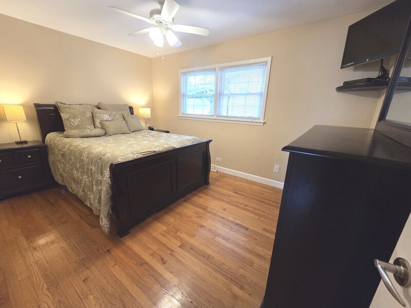 5705 W Maple Avenue Berkeley IL 60163