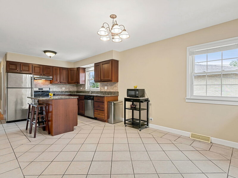 5705 W Maple Avenue Berkeley IL 60163