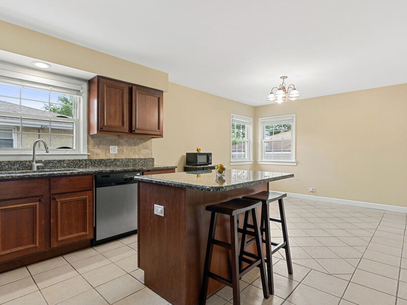 5705 W Maple Avenue Berkeley IL 60163