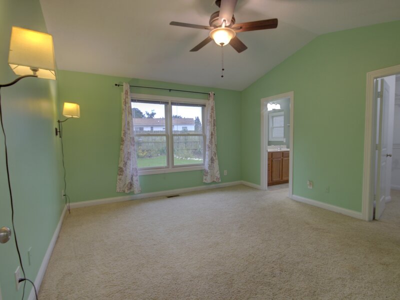 2215 W 59th Street Davenport IA 52806