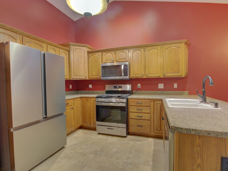 2215 W 59th Street Davenport IA 52806