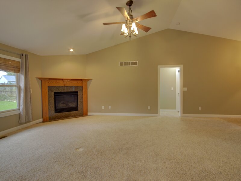 2215 W 59th Street Davenport IA 52806