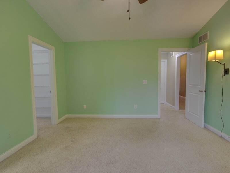 2215 W 59th Street Davenport IA 52806