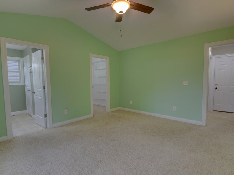 2215 W 59th Street Davenport IA 52806