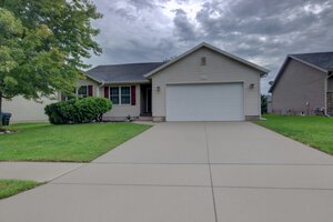 Photo of 2215 W 59th Street Davenport IA 52806