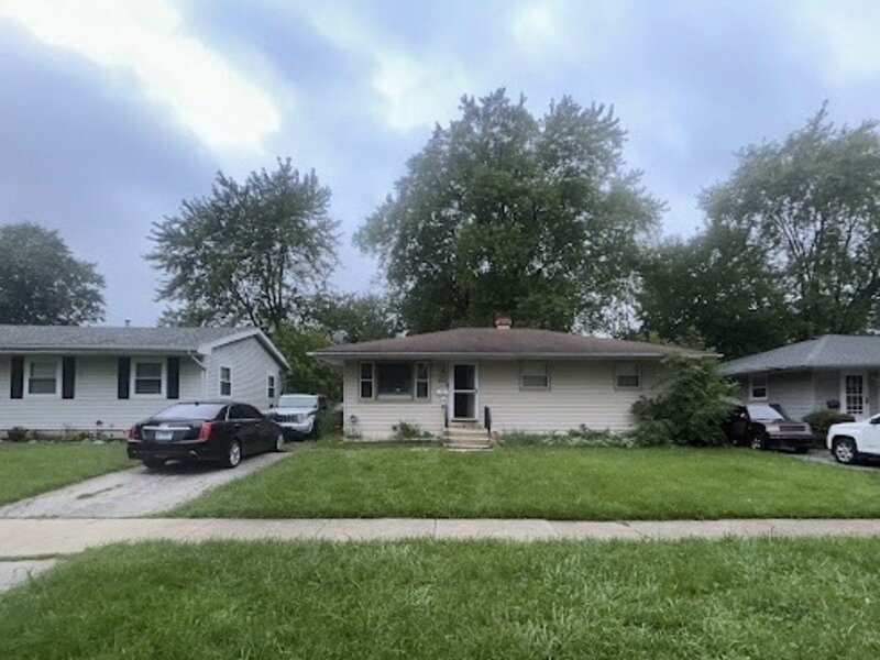 2106 Gideon Avenue Zion IL 60099