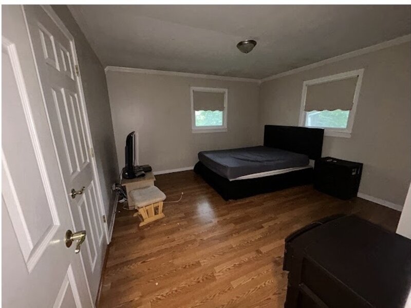 2106 Gideon Avenue Zion IL 60099