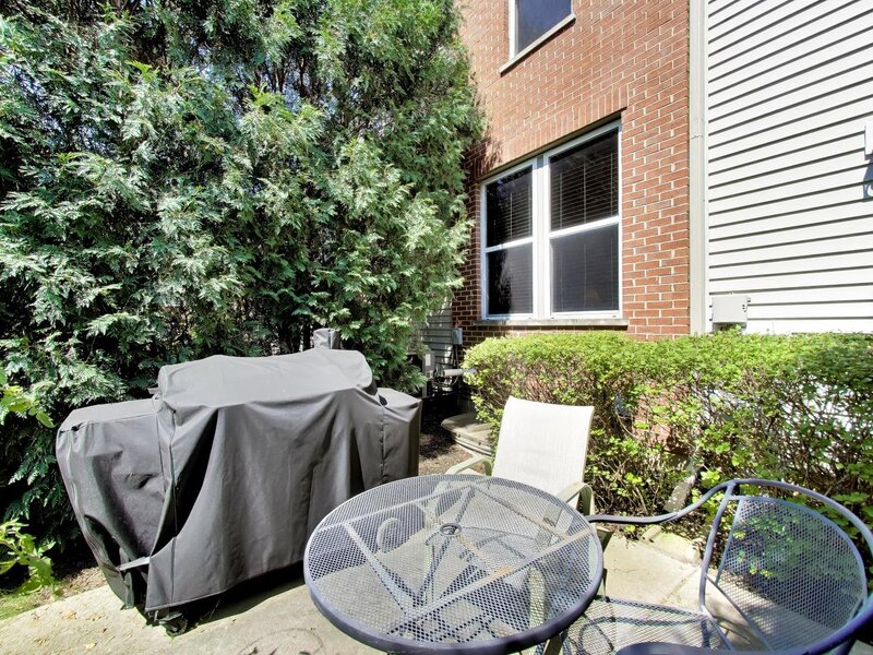 923 Kings Canyon Drive Streamwood IL 60107