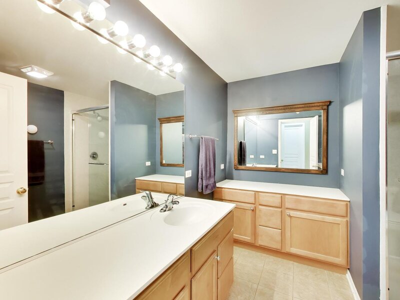923 Kings Canyon Drive Streamwood IL 60107