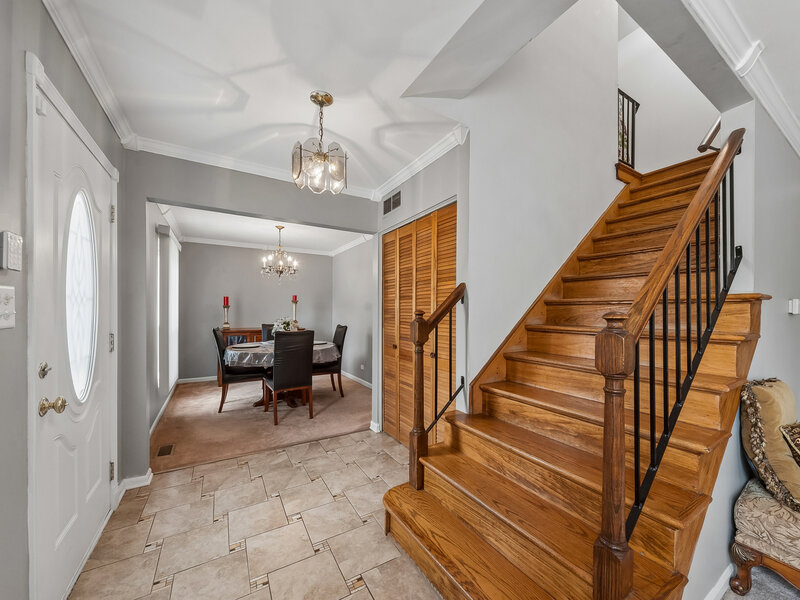 1866 Wellington Place Hoffman Estates IL 60169