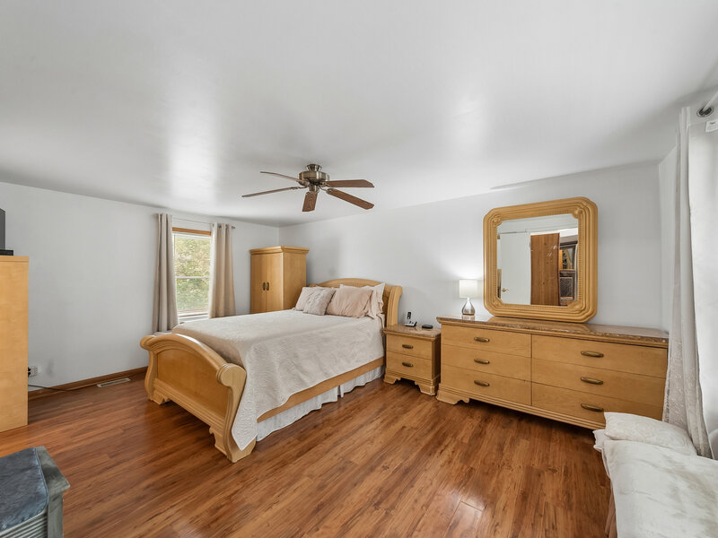 1866 Wellington Place Hoffman Estates IL 60169